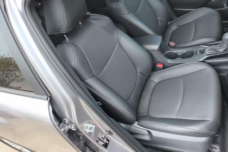 Used Toyota Corolla Cross 2023 2.0L Pioneer Edition Right Front Seat