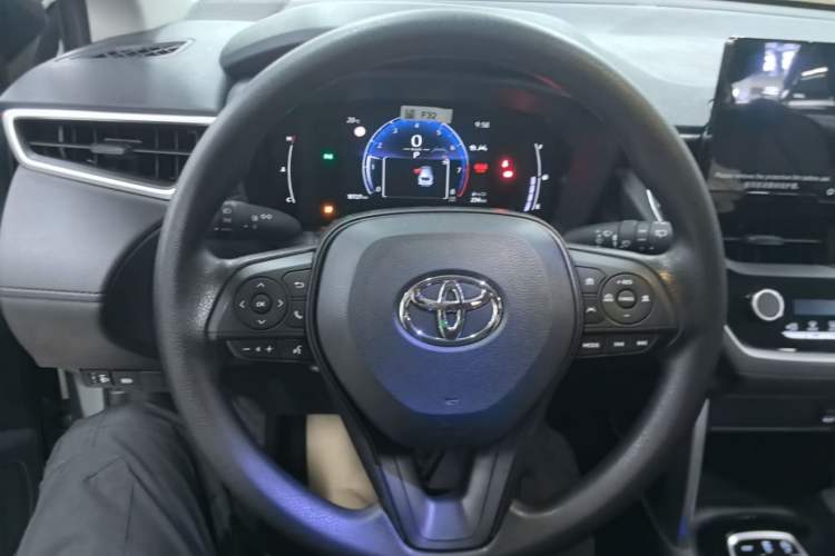 Used Toyota Corolla Cross 2023 2.0L Elite Edition Steering Wheel