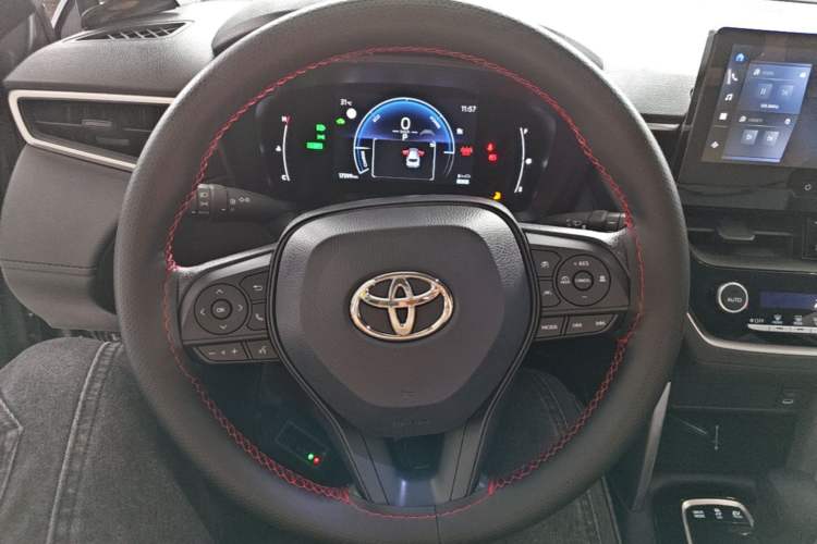 Used Toyota Corolla Cross 2023 Dual-Motor 2.0L Pioneer Edition Steering Wheel