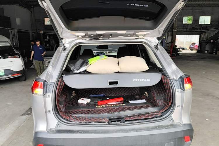 Used Toyota Corolla Cross 2023 2.0L Elite Edition Trunk