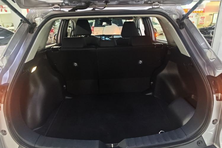 Used Toyota Corolla Cross 2023 Dual-Motor 2.0L Pioneer Edition Trunk