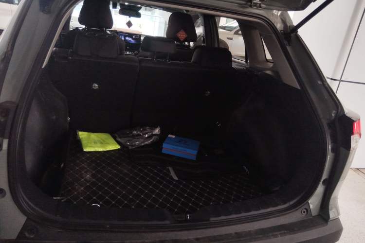 Used Toyota Corolla Cross 2023 2.0L Elite Edition Trunk