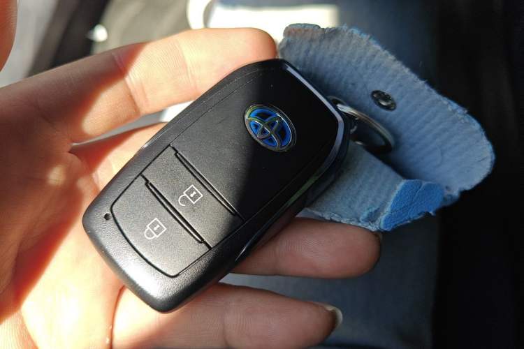 Used Toyota Corolla Cross 2023 Dual-Motor 2.0L Elite Edition Vehicle Key