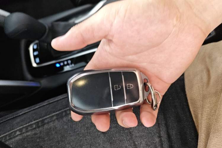 Used Toyota Corolla Cross 2023 Dual-Motor 2.0L Pioneer Edition Vehicle Key