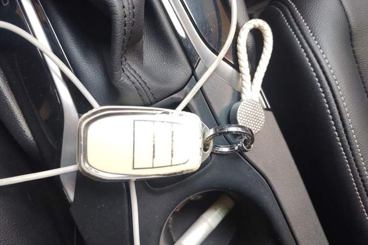 Used Toyota Corolla Cross 2023 Dual-Motor 2.0L Pioneer Edition Vehicle Key
