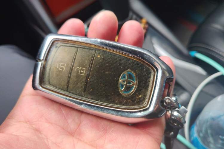 Used Toyota Corolla Cross 2023 Dual-Motor 2.0L Pioneer Edition Vehicle Key