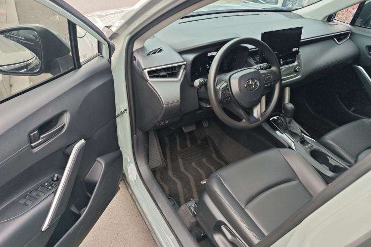 Used Toyota Corolla Cross 2023 2.0L Elite Edition Driver Seat