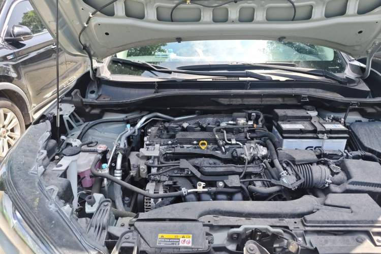 Used Toyota Corolla Cross 2023 2.0L Elite Edition Engine Bay Right