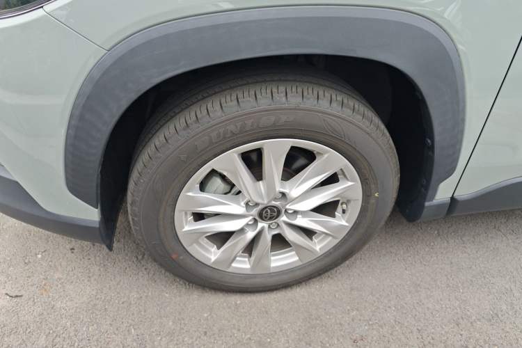Used Toyota Corolla Cross 2023 2.0L Elite Edition Left Front Wheel Hub