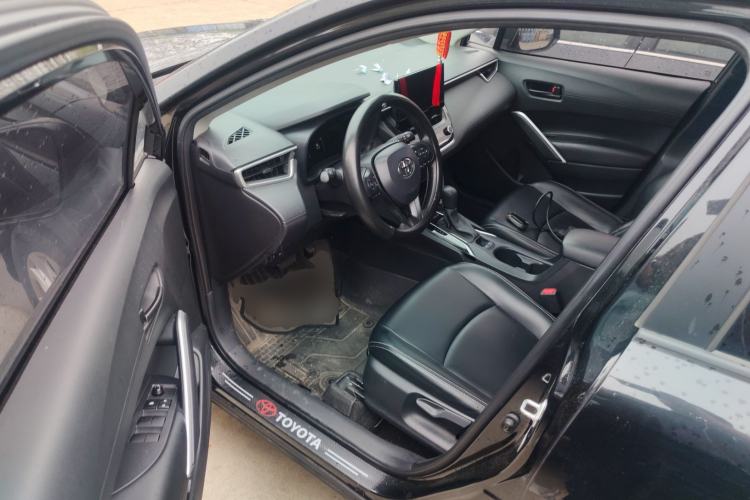 Used Toyota Corolla Cross 2023 2.0L Elite Edition Driver Seat