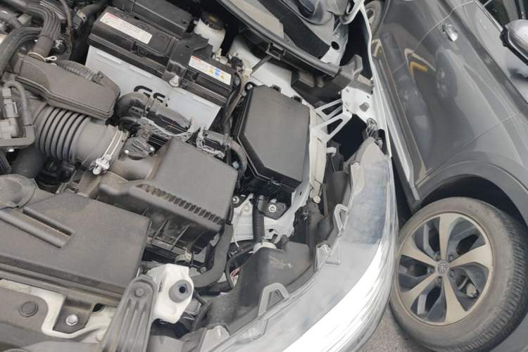 Used Toyota Corolla Cross 2023 2.0L Deluxe Edition Engine Bay Left