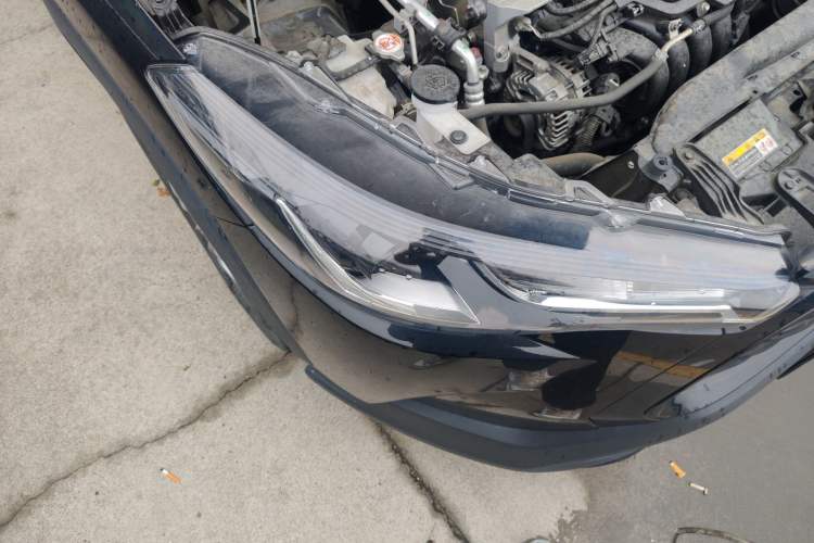 Used Toyota Corolla Cross 2023 2.0L Elite Edition Right Front Headlight