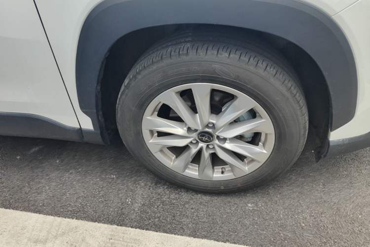 Used Toyota Corolla Cross 2023 2.0L Deluxe Edition Right Front Wheel Hub