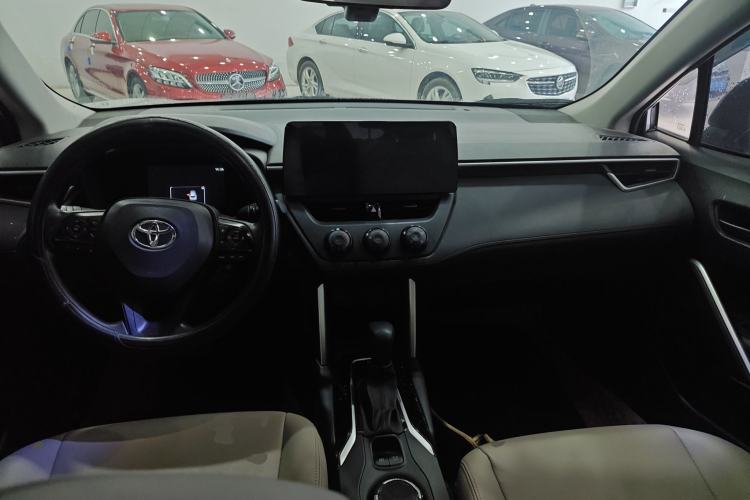 Used Toyota Corolla Cross 2023 2.0L Pioneer Edition Center Console