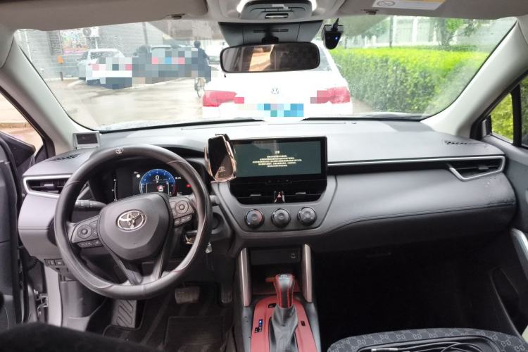 Used Toyota Corolla Cross 2023 2.0L Pioneer Edition Center Console
