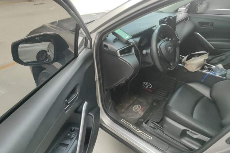Used Toyota Corolla Cross 2023 2.0L Elite Edition Driver Seat
