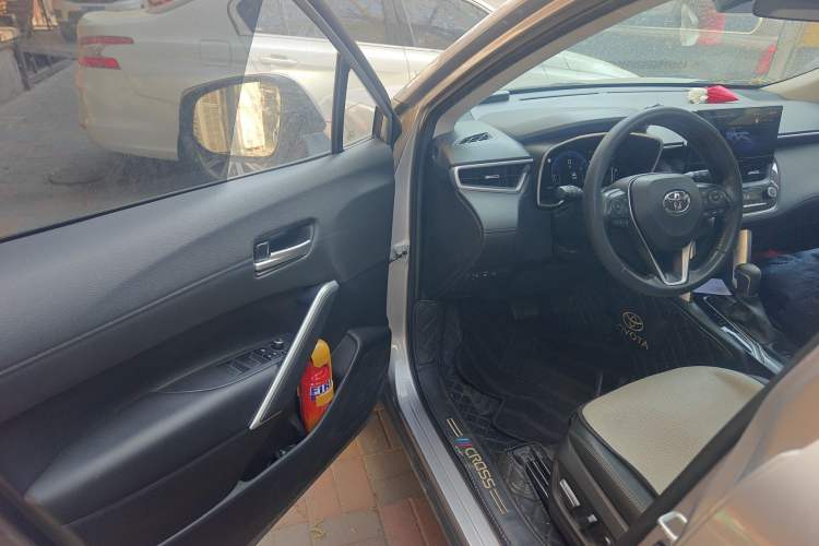 Used Toyota Corolla Cross 2023 2.0L Deluxe Edition Driver Seat
