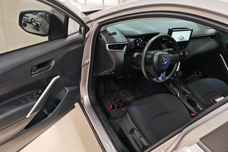 Used Toyota Corolla Cross 2023 2.0L Pioneer Edition Driver Seat