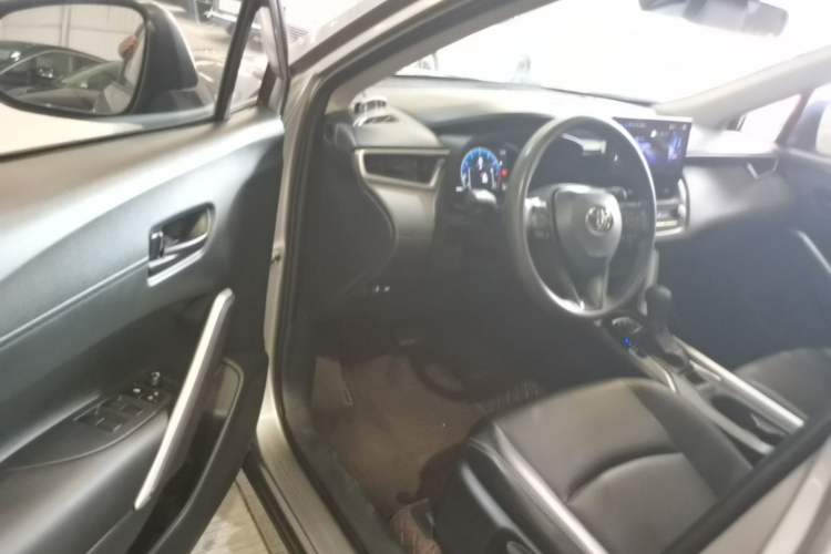 Used Toyota Corolla Cross 2023 2.0L Elite Edition Driver Seat