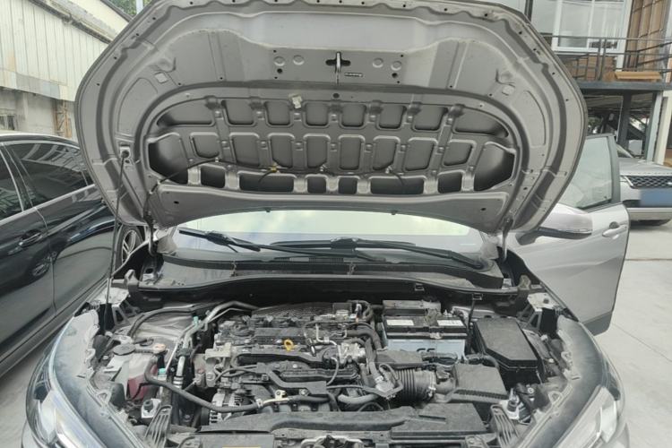 Used Toyota Corolla Cross 2023 2.0L Elite Edition Engine Bay