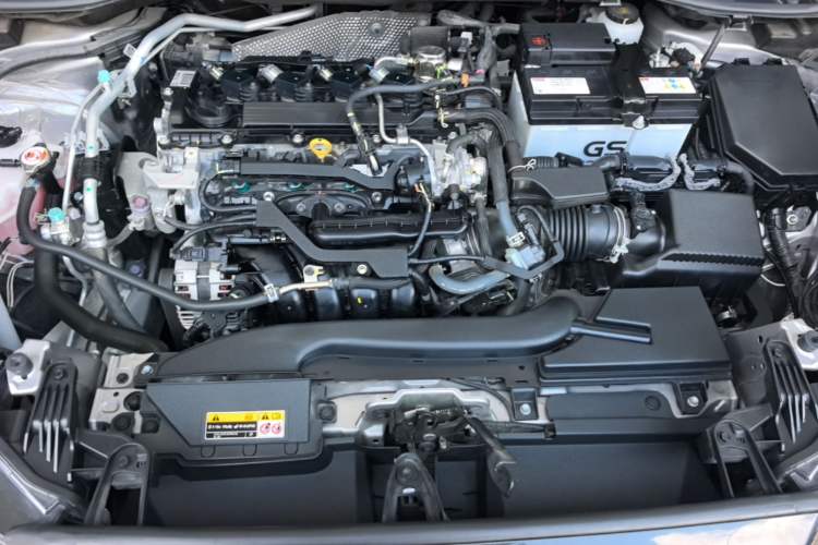 Used Toyota Corolla Cross 2023 2.0L Elite Edition Engine Bay