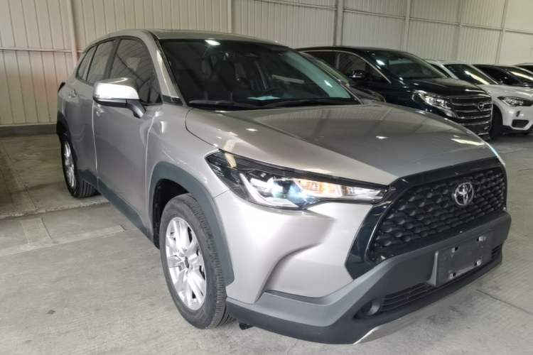 Used Toyota Corolla Cross 2023 2.0L Elite Edition Front Right 45 Deg