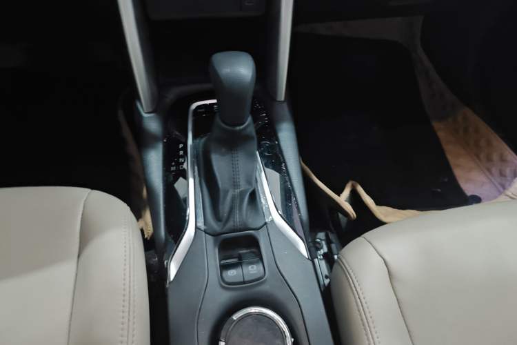 Used Toyota Corolla Cross 2023 2.0L Pioneer Edition Gear Lever