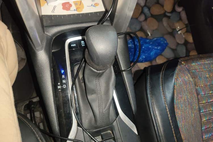 Used Toyota Corolla Cross 2023 2.0L Elite Edition Gear Lever