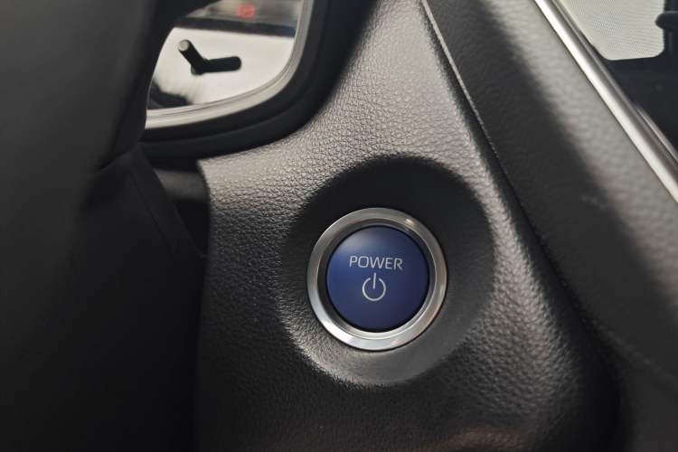 Used Toyota Corolla Cross 2023 Dual-Motor 2.0L Elite Edition Interior 10