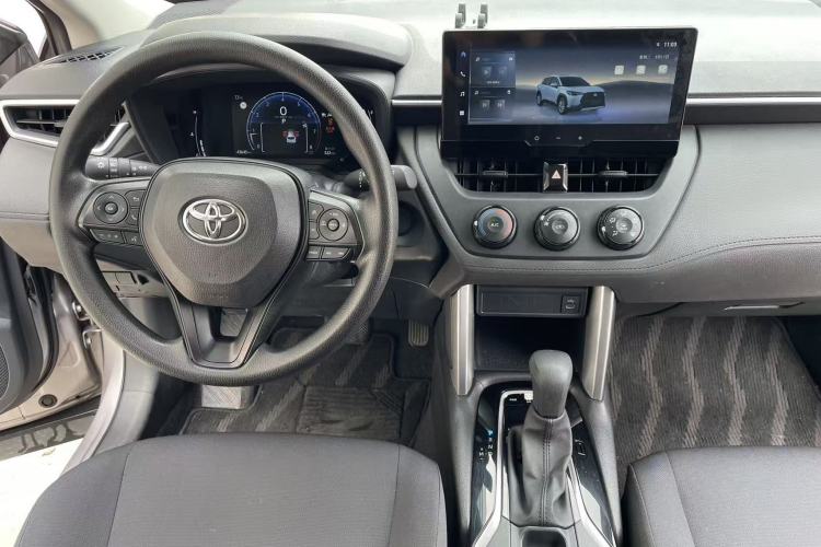 Used Toyota Corolla Cross 2023 2.0L Pioneer Edition Interior 2