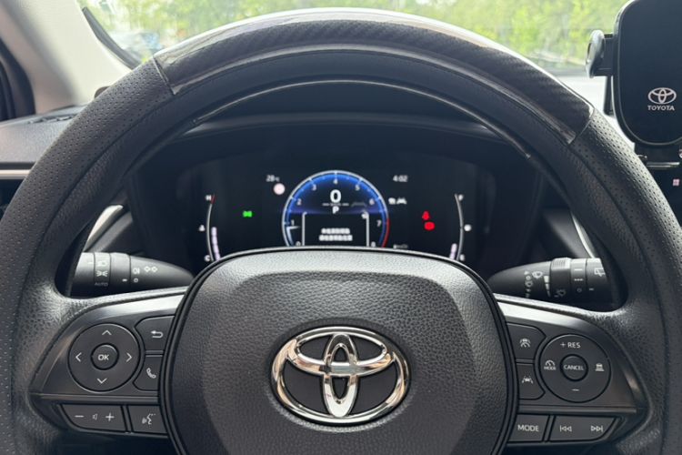 Used Toyota Corolla Cross 2023 2.0L Elite Edition Interior 3