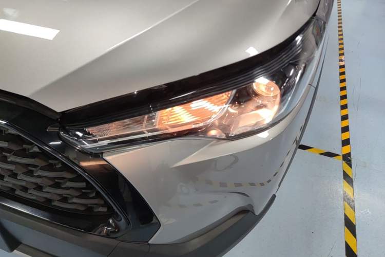 Used Toyota Corolla Cross 2023 2.0L Pioneer Edition Left Front Headlight