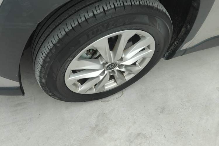 Used Toyota Corolla Cross 2023 2.0L Elite Edition Left Front Wheel Hub