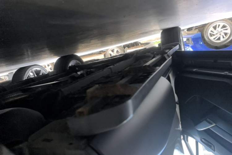 Used Toyota Corolla Cross 2023 2.0L Elite Edition Left Side Sill