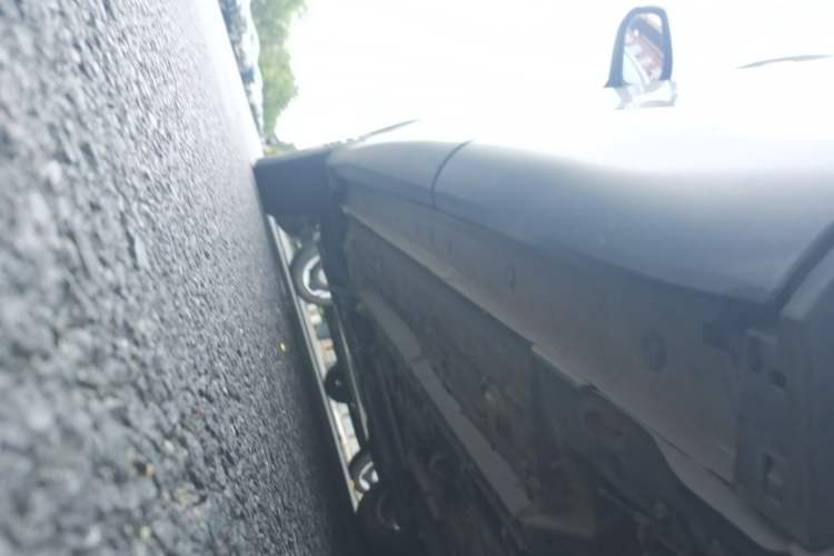 Used Toyota Corolla Cross 2023 2.0L Elite Edition Left Side Sill