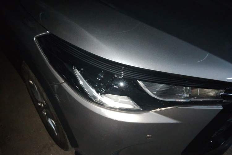 Used Toyota Corolla Cross 2023 Dual-Motor 2.0L Elite Edition Right Front Headlight
