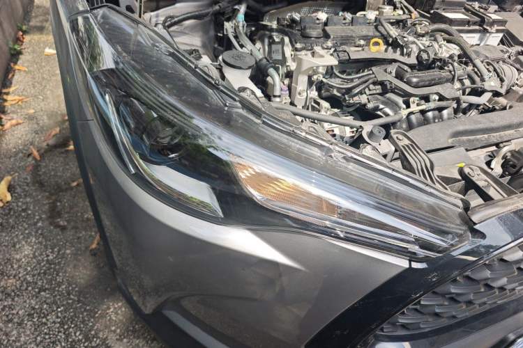 Used Toyota Corolla Cross 2023 2.0L Elite Edition Right Front Headlight