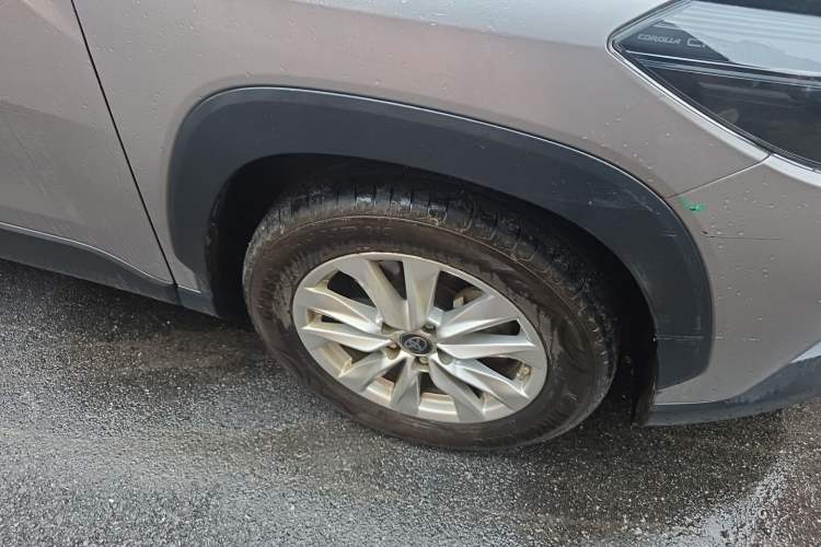 Used Toyota Corolla Cross 2023 2.0L Elite Edition Right Front Wheel Hub