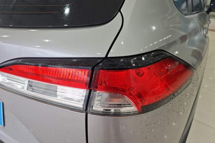 Used Toyota Corolla Cross 2023 2.0L Pioneer Edition Right Rear Taillight