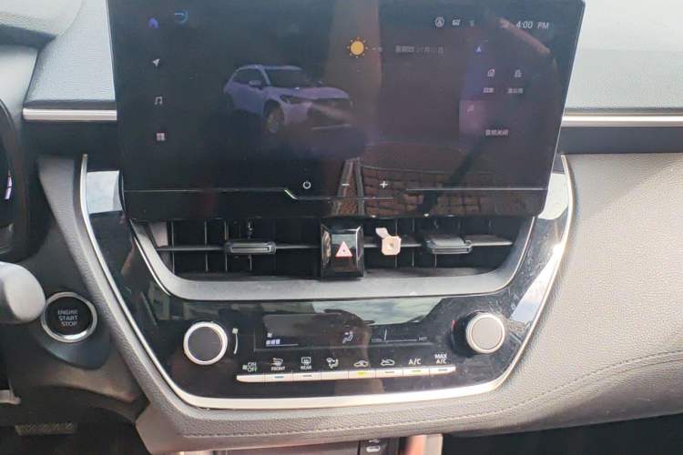 Used Toyota Corolla Cross 2023 2.0L Elite Edition Audio And AC Panel