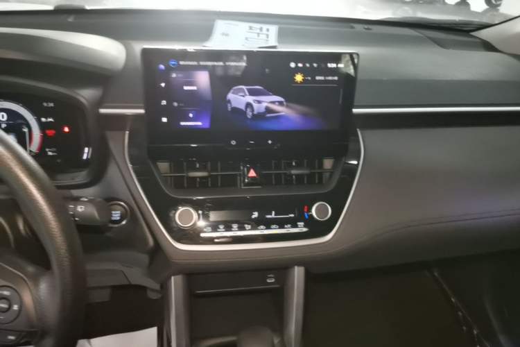 Used Toyota Corolla Cross 2023 2.0L Elite Edition Audio And AC Panel