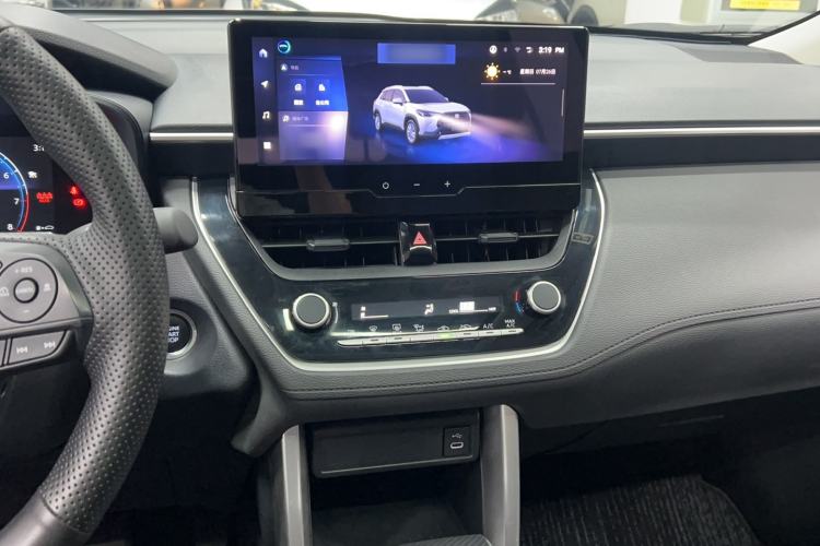 Used Toyota Corolla Cross 2023 2.0L Elite Edition Audio And AC Panel