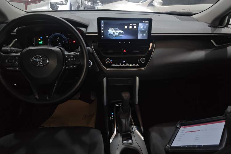 Used Toyota Corolla Cross 2023 Dual-Motor 2.0L Pioneer Edition Audio And AC Panel