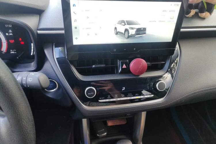 Used Toyota Corolla Cross 2023 Dual-Motor 2.0L Pioneer Edition Audio And AC Panel