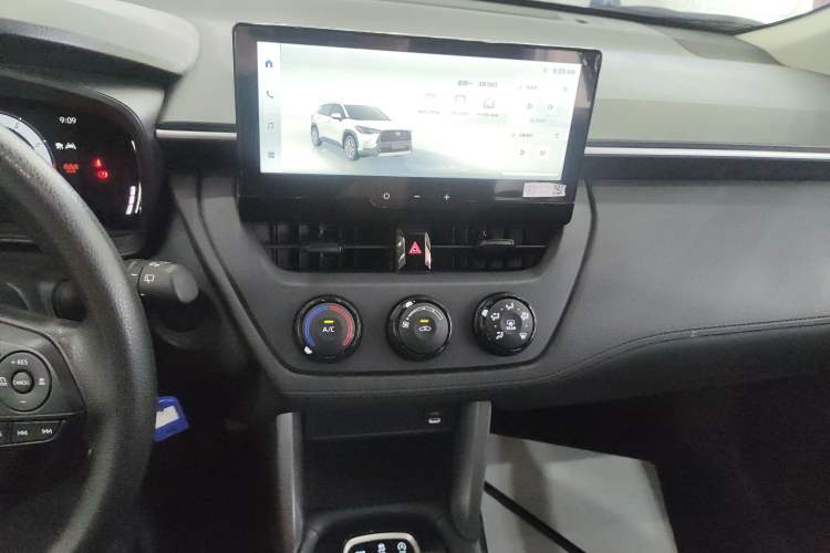 Used Toyota Corolla Cross 2023 2.0L Pioneer Edition Audio And AC Panel