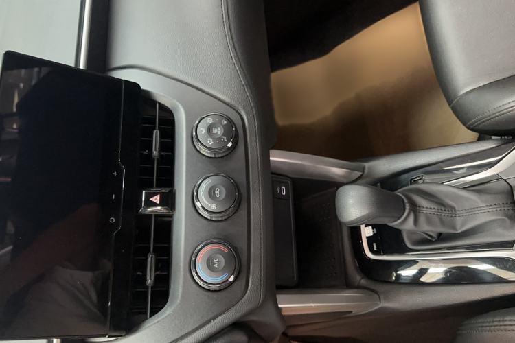 Used Toyota Corolla Cross 2023 2.0L Pioneer Edition Audio And AC Panel