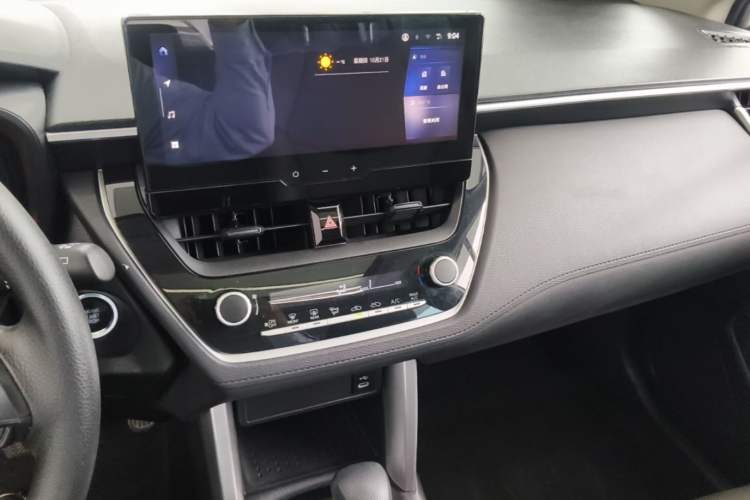 Used Toyota Corolla Cross 2023 2.0L Elite Edition Audio And AC Panel
