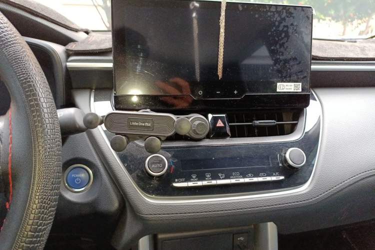 Used Toyota Corolla Cross 2023 Dual-Motor 2.0L Pioneer Edition Audio And AC Panel