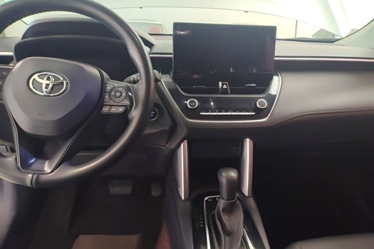 Used Toyota Corolla Cross 2023 Dual-Motor 2.0L Pioneer Edition Center Console