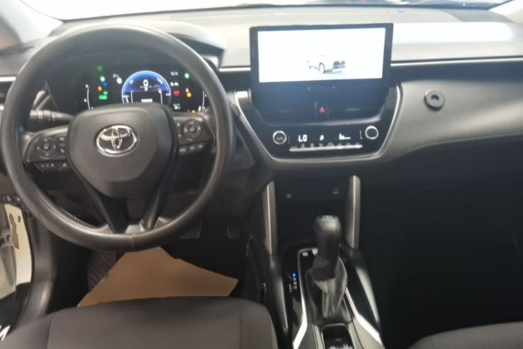 Used Toyota Corolla Cross 2023 Dual-Motor 2.0L Pioneer Edition Center Console